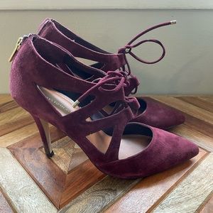 Women’s SAKS FIFTH AVE Heels in Burgundy // Size 7.5